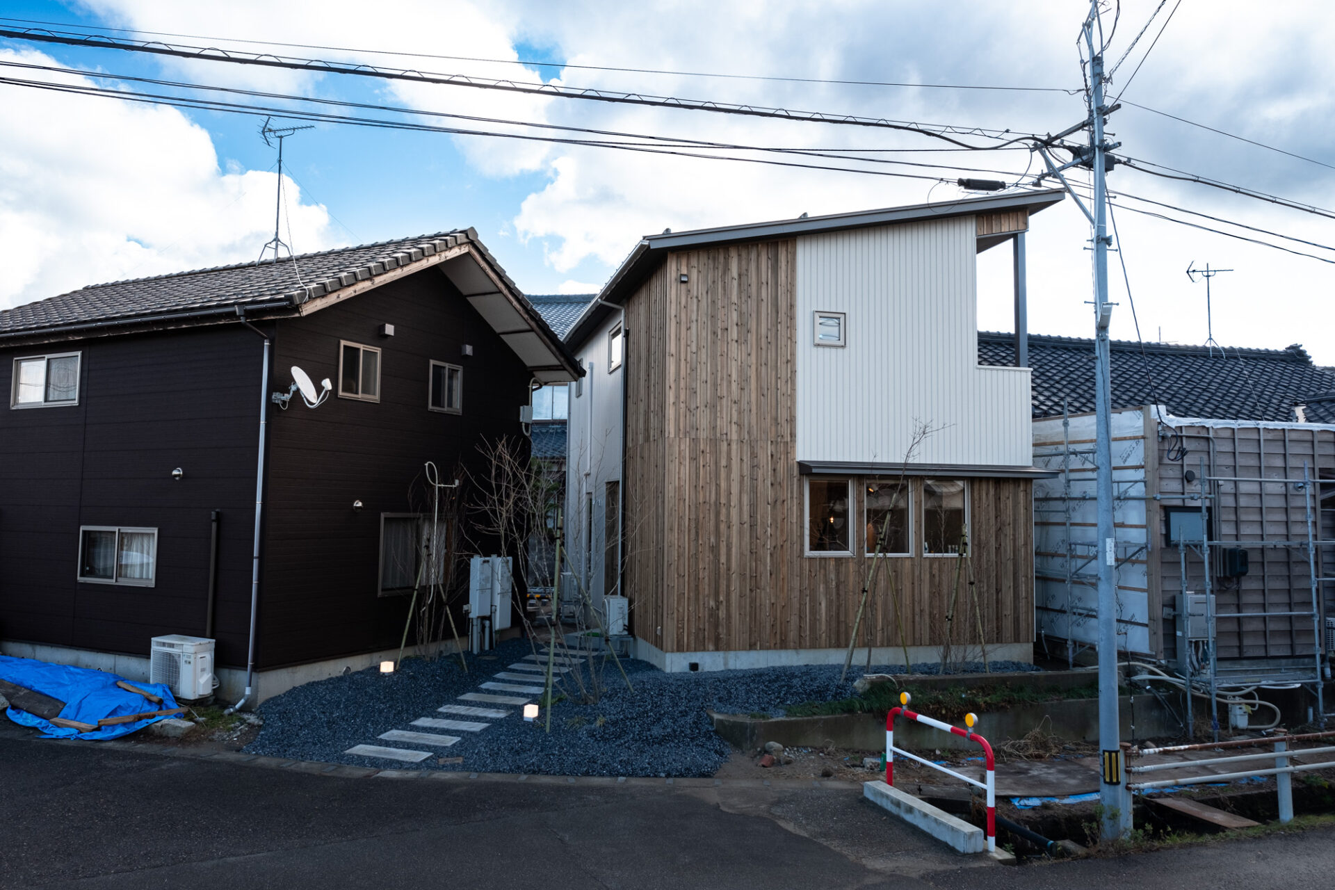 柔らかな光が差し込むダイニング【浦村の家】